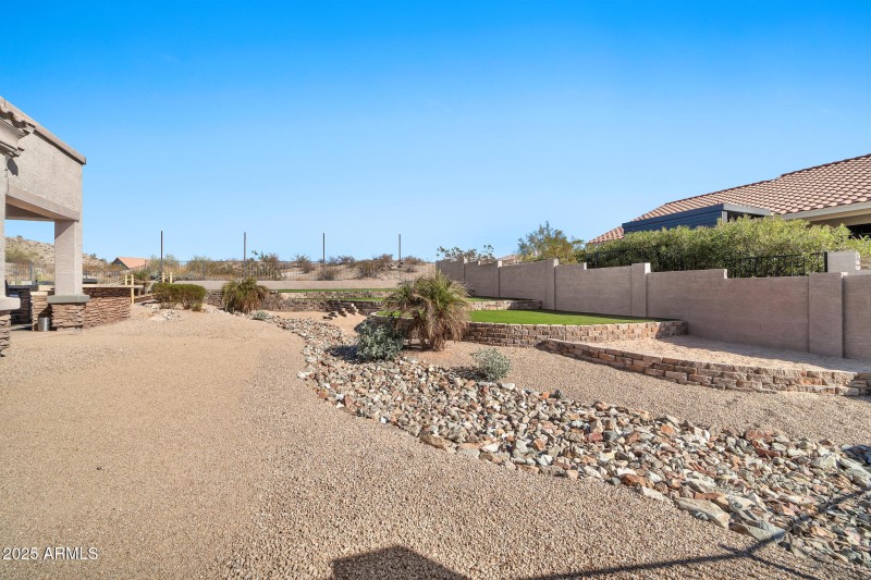 18672 W Santa Irene Dr-33