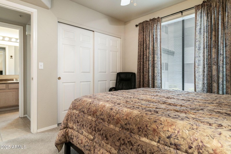 21-web-or-mls-3848-n-3rd-ave-1044