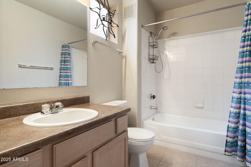 23-web-or-mls-3848-n-3rd-ave-1044