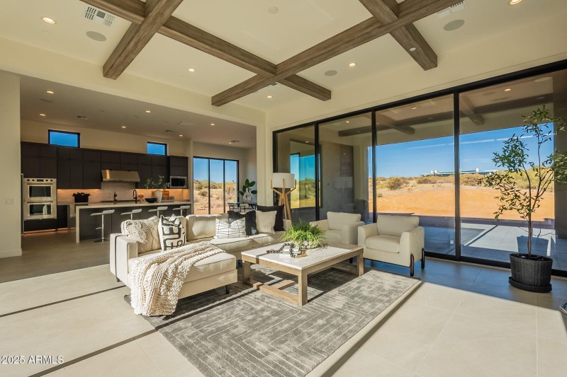 Open, Bright Great Room