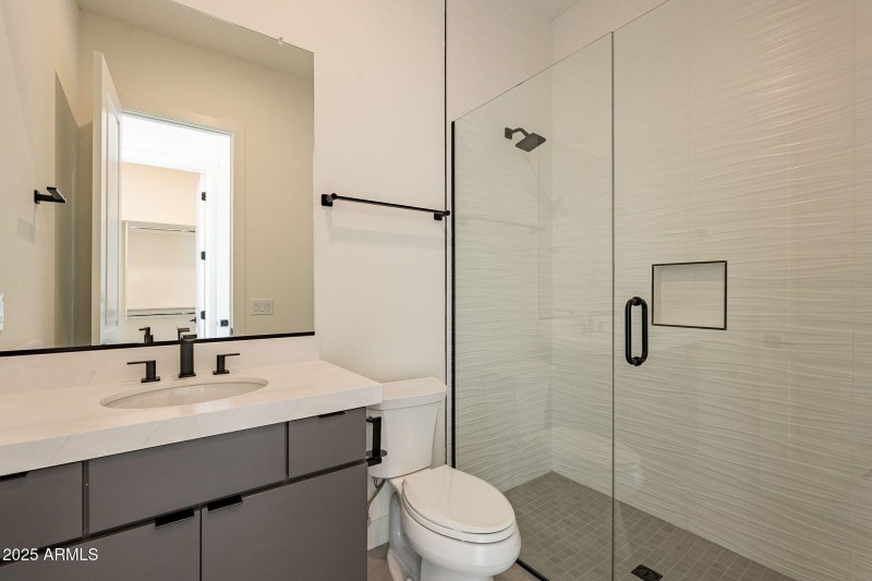 En-Suite Secondary Bedrooms