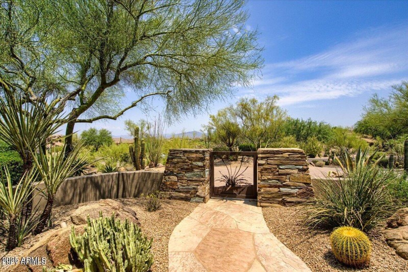 COURTYARD ENTRANCE