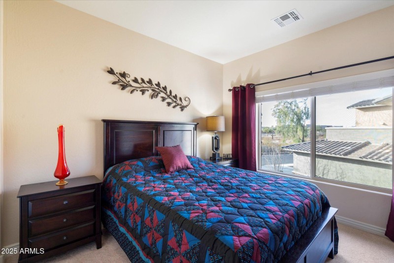 2nd bedroom.