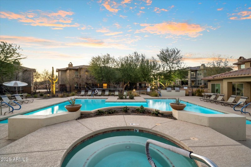 Spa & Pool