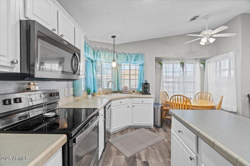 15-Kitchen