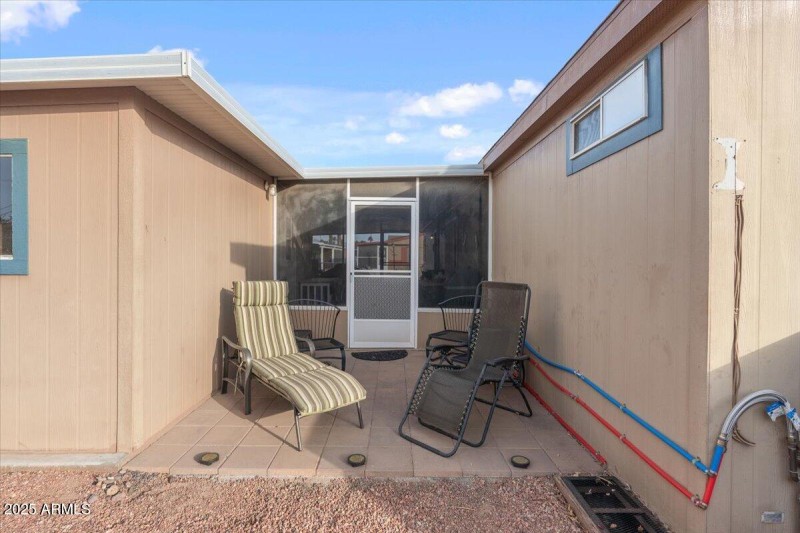 30-Back patio