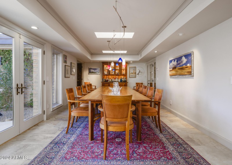 3921 E San Miguel Ave, PV, 85253