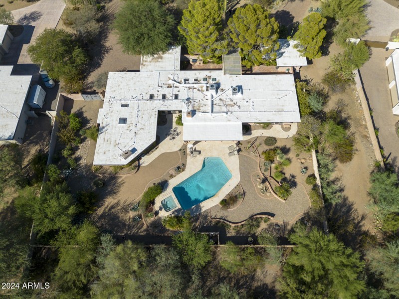 3921 E San Miguel Ave, PV, 85253