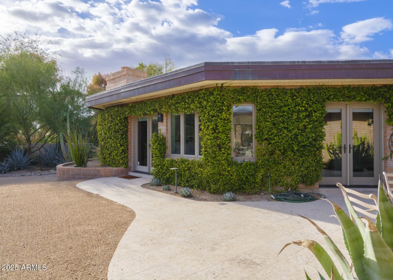 Listings_3921_E_SanMiguel_Ave_Reshoot-28