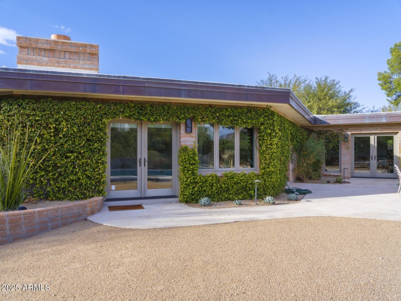 Listings_3921_E_SanMiguel_Ave_Reshoot-27