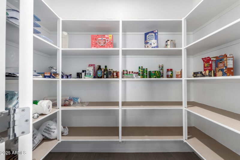 Walk-in Pantry