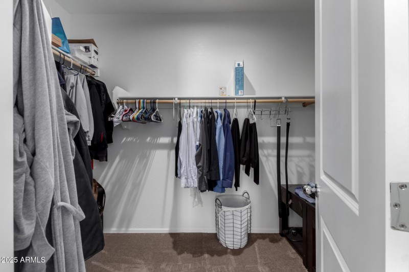 Walk-in Closet
