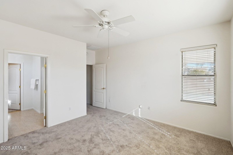 27-web-or-mls-N Emerald Cove Way-025