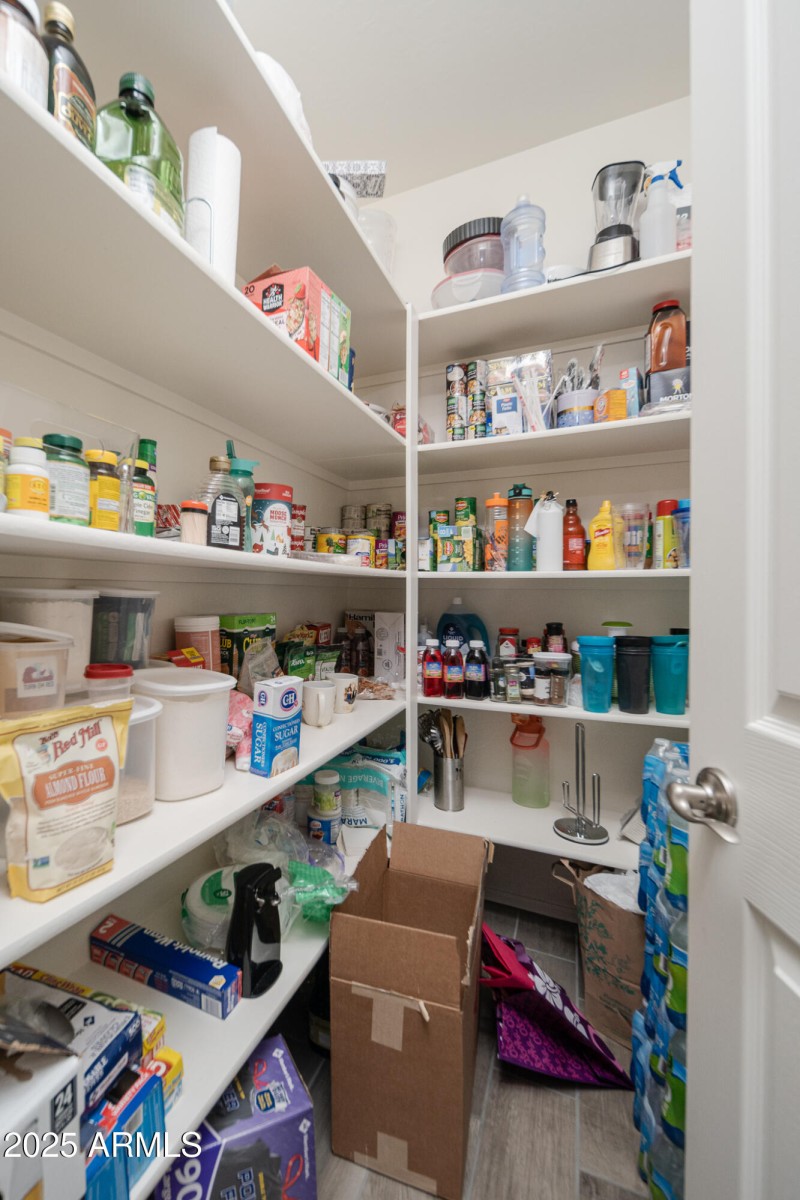 10_Pantry_01