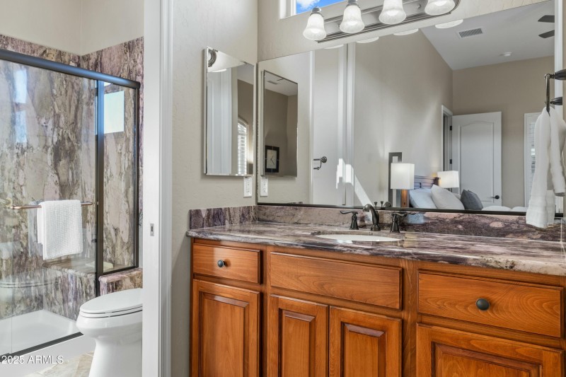 ENSUITE BATHROOM