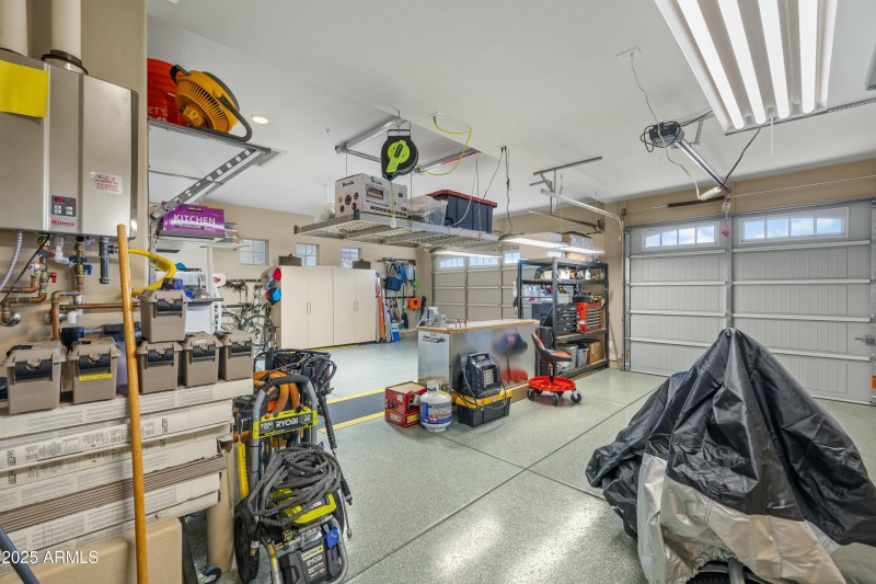 3 CAR GARAGE