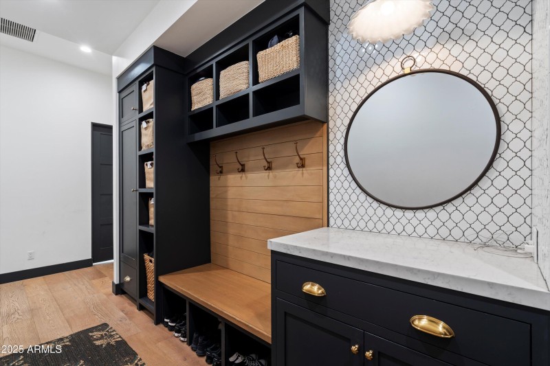 34-Mudroom