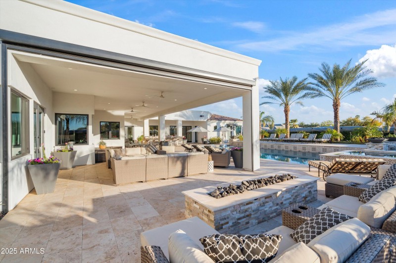 57-Backyard and Poolside