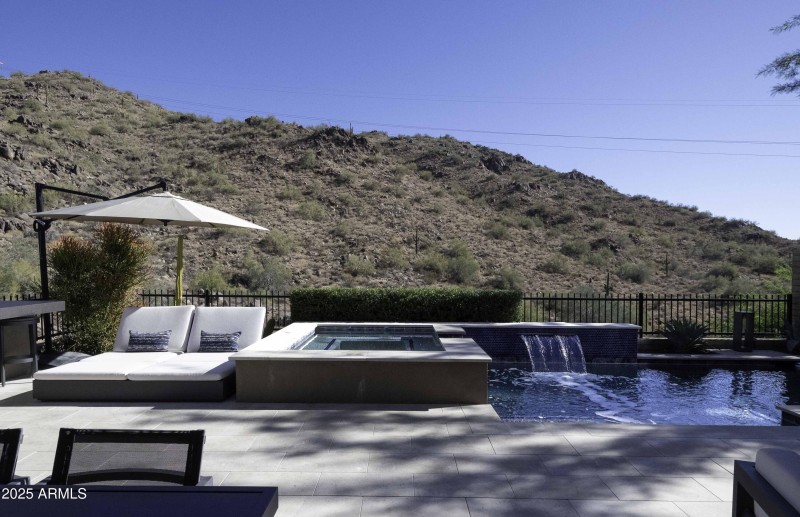 Heated Pool & Spa w/Canyon Views