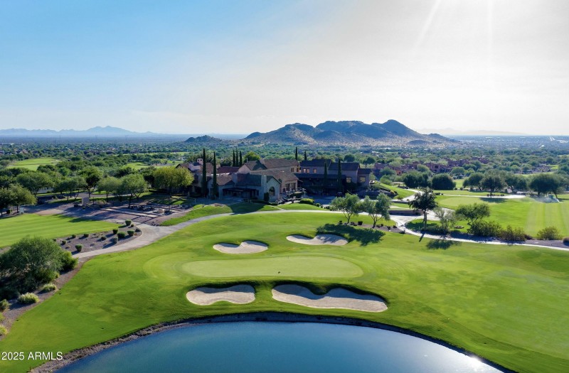 36 Holes Nicklaus Designed