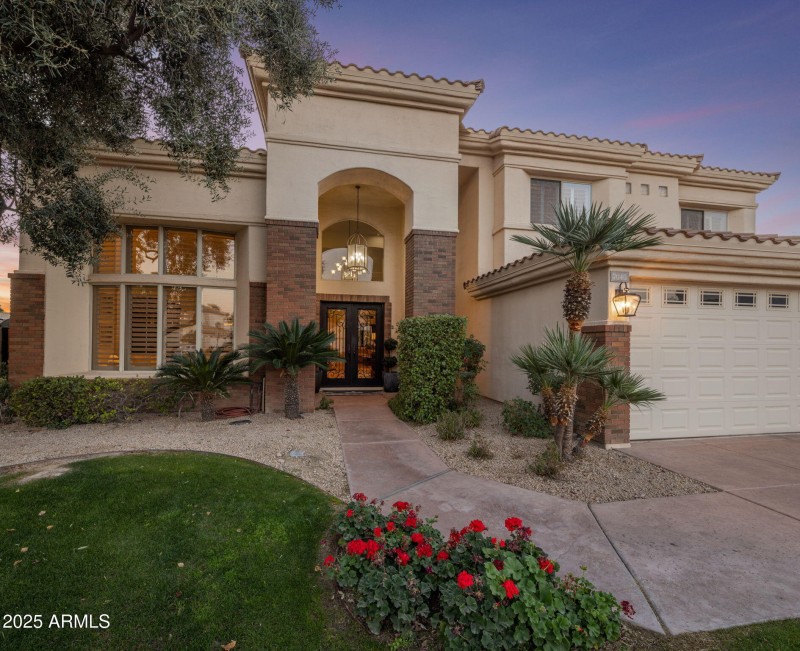 7040 N 1ST AVE, Phoenix, AZ 85021
