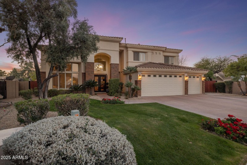 7040 N 1ST AVE, Phoenix, AZ 85021