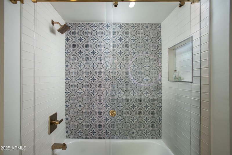2ND BATHROOM