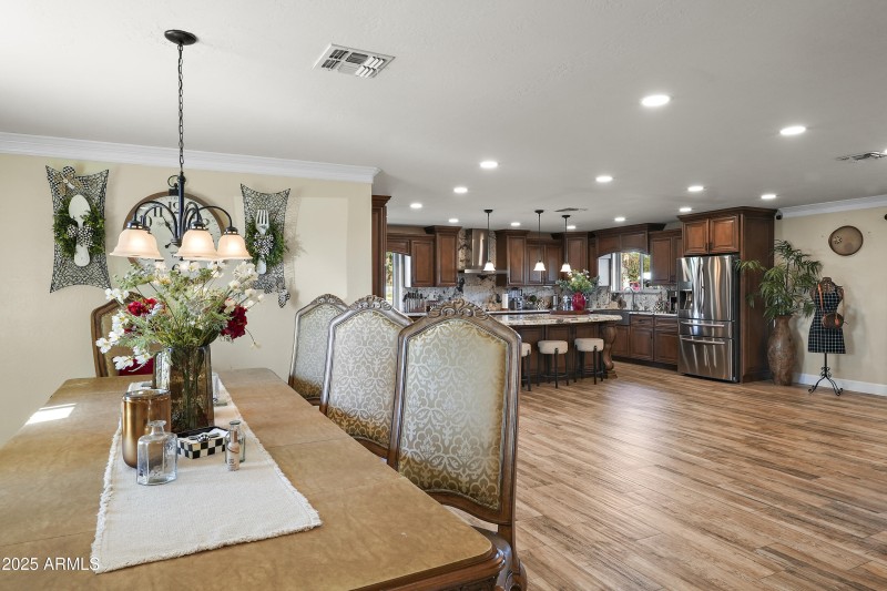 Open and inviting layout