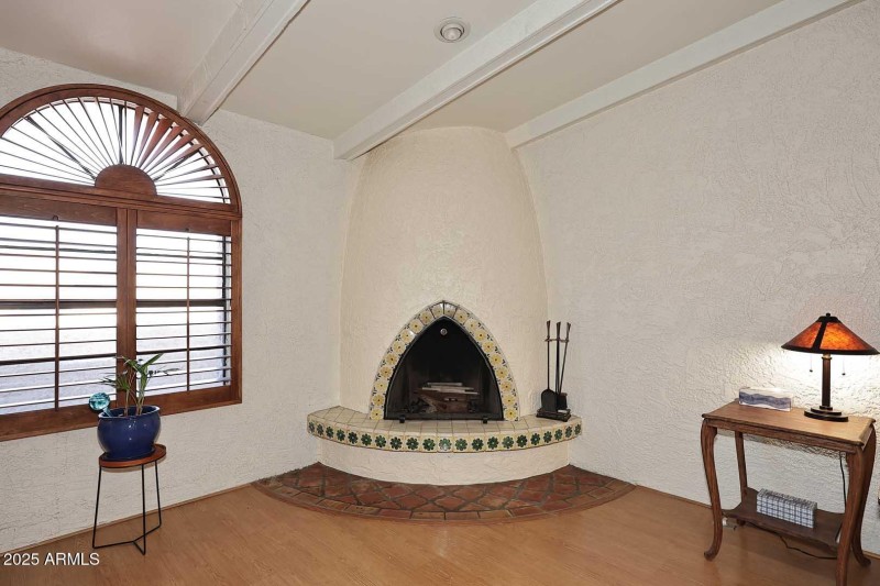 Great Room-Kiva Fireplace