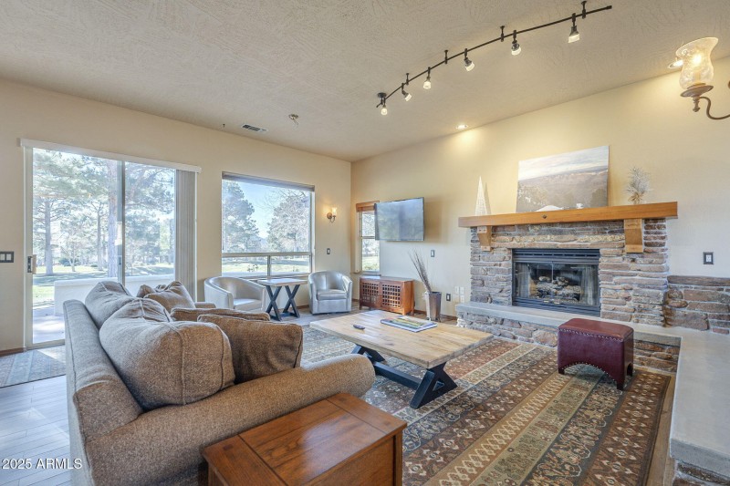 16-web-or-mls-Fairway-16