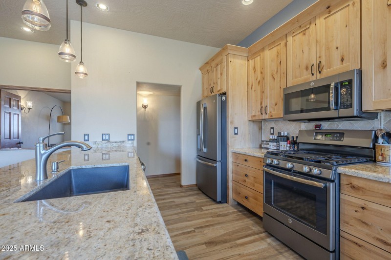 27-web-or-mls-Fairway-27