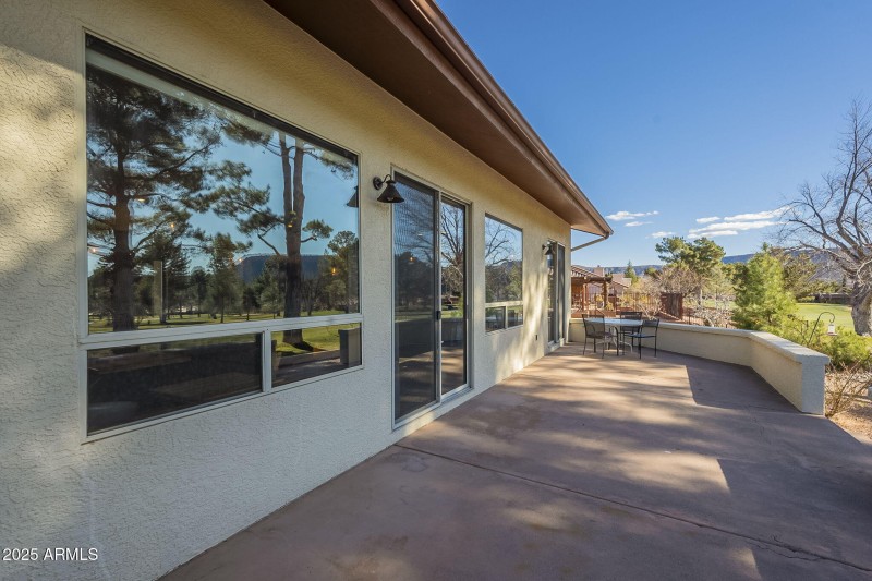 61-web-or-mls-Fairway-61