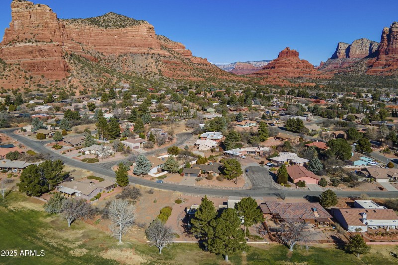 77-web-or-mls-Fairway-77