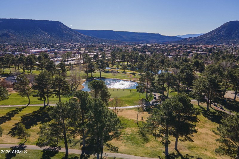82-web-or-mls-Fairway-82