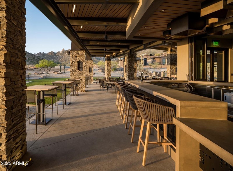 Sereno_Canyon_MHL_Bar_6533 Revised Outdo