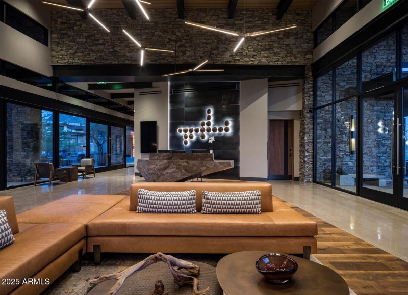 Sereno_Canyon_MHL_Lobby_6495 R Lobby