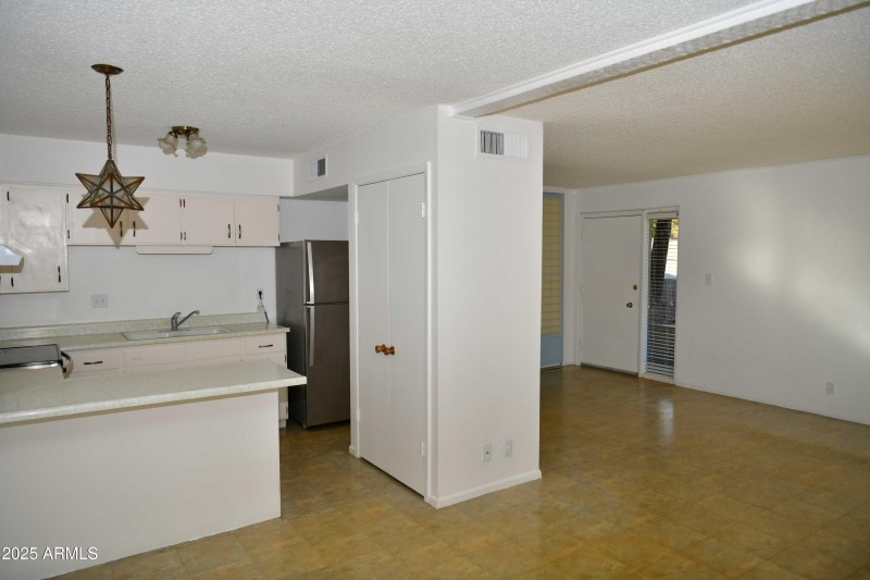 Kitchen 1x