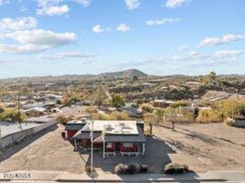 thumbnail-0194482a-a3bc-7009-9f12-db8836