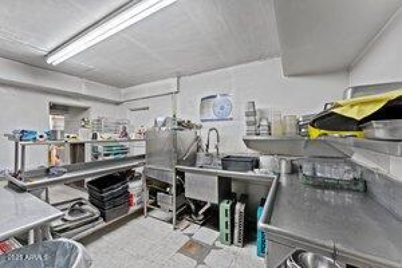 thumbnail-0194482a-a7a3-716d-b44e-fd76ae