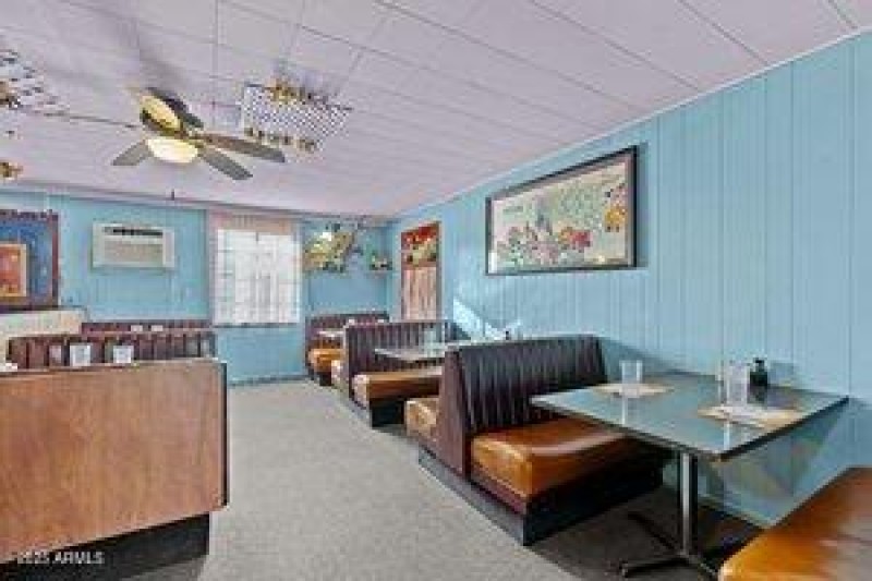 thumbnail-0194482a-a9e7-73fe-9133-7f8307