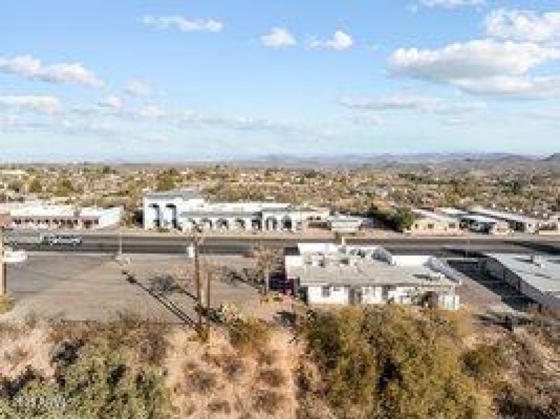 thumbnail-0194482a-a354-73b3-a4a8-a0c6c7