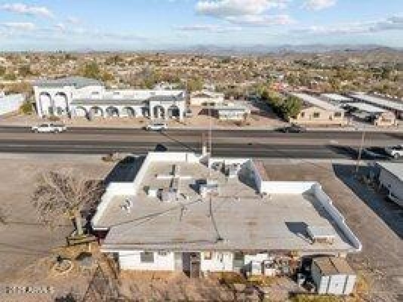 thumbnail-0194482a-a386-724c-8e3b-59118b