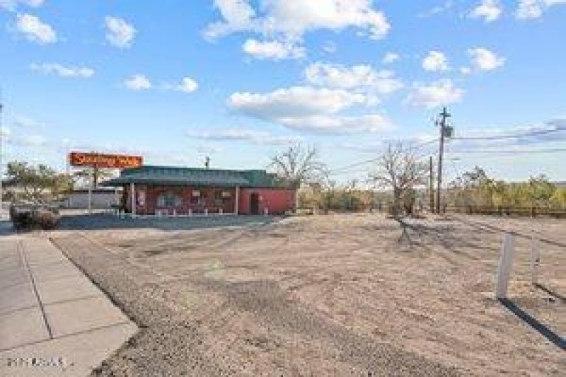 thumbnail-0194482a-a4bc-71b2-98f2-32509b