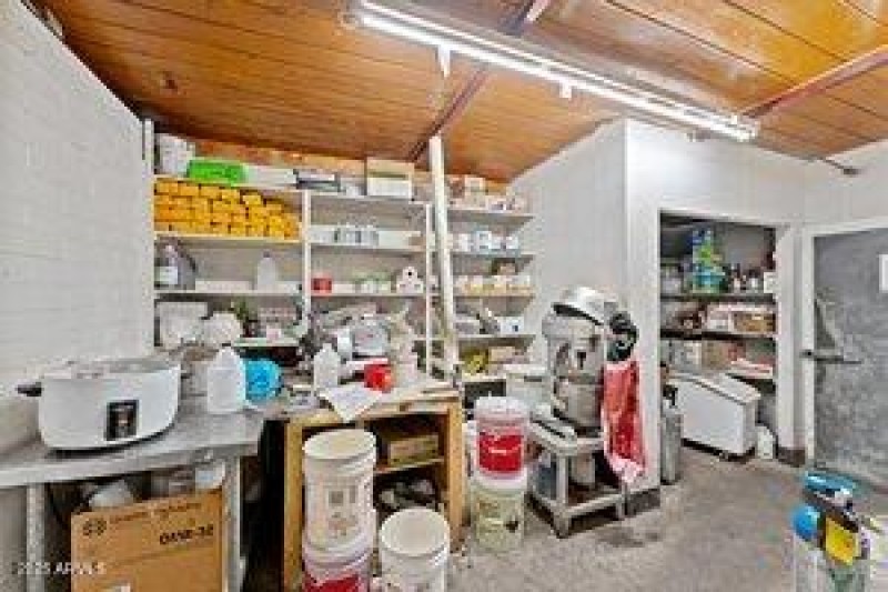 thumbnail-0194482a-a8e5-73a2-a814-548d11