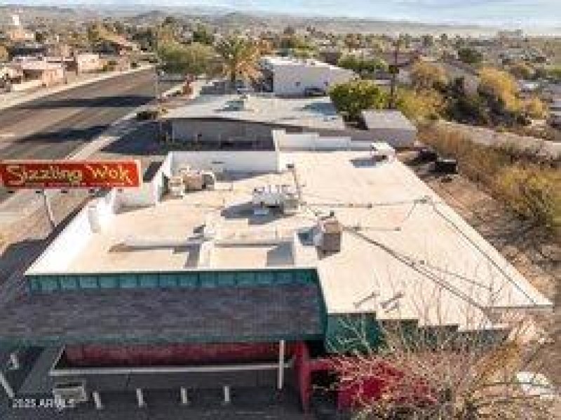 thumbnail-0194482a-a283-7240-ab33-03735a