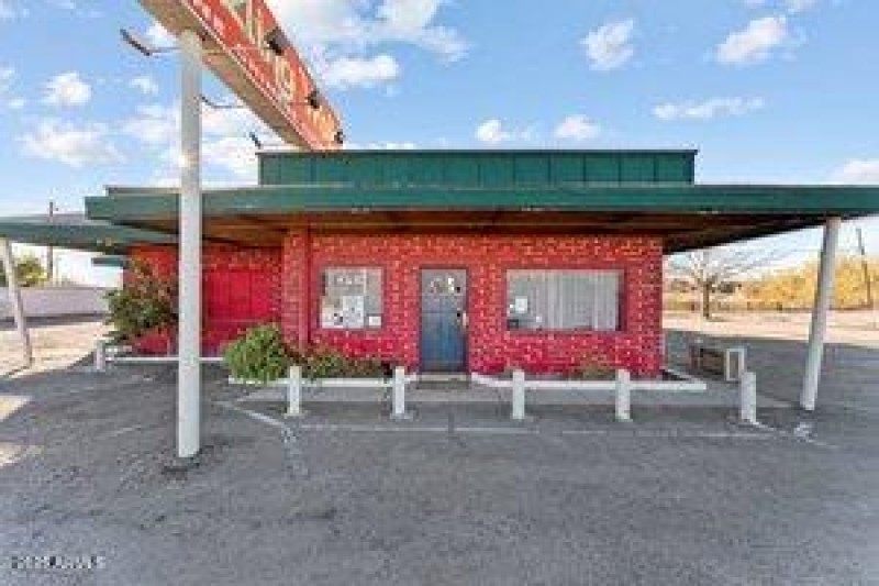 thumbnail-0194482a-a576-725d-a4ac-a2bea4