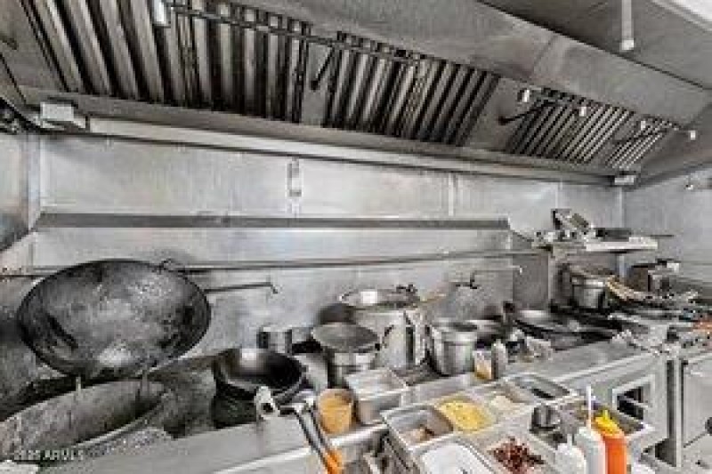 thumbnail-0194482a-a847-700c-af7f-8a7b5d