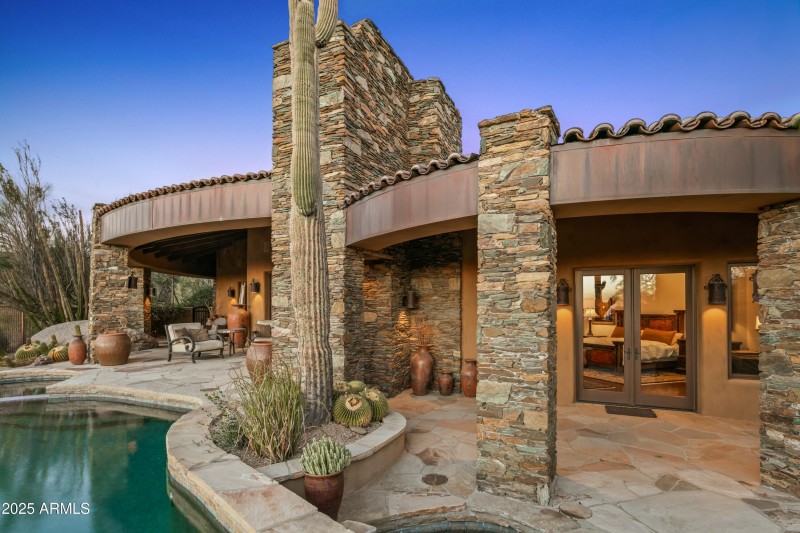 027_Indoor Outdoor Lifestyle