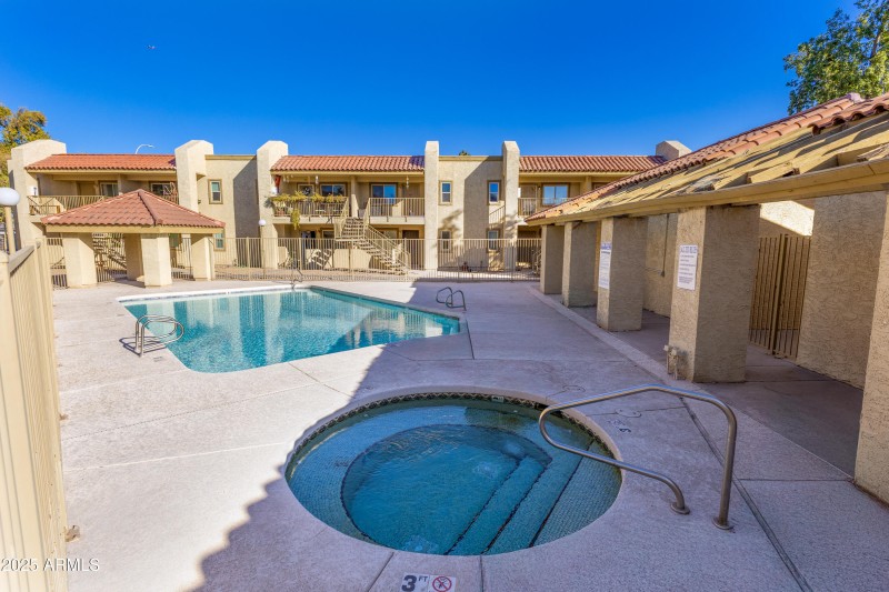 Community Pool & Spa