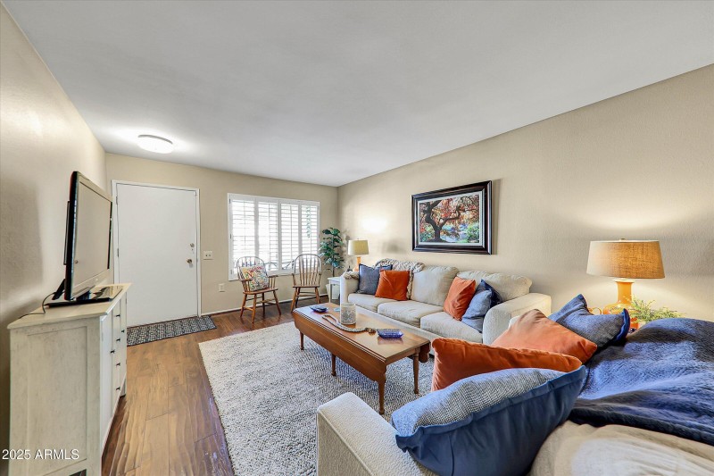 09-10825 W Caron Drive-9